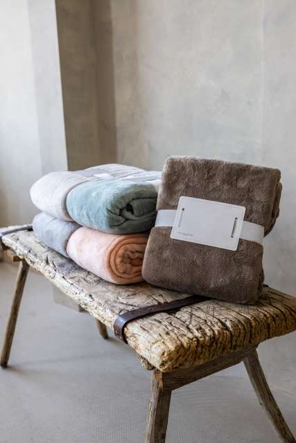 OLIMA DECKE MIT SHERPA-FUTTER